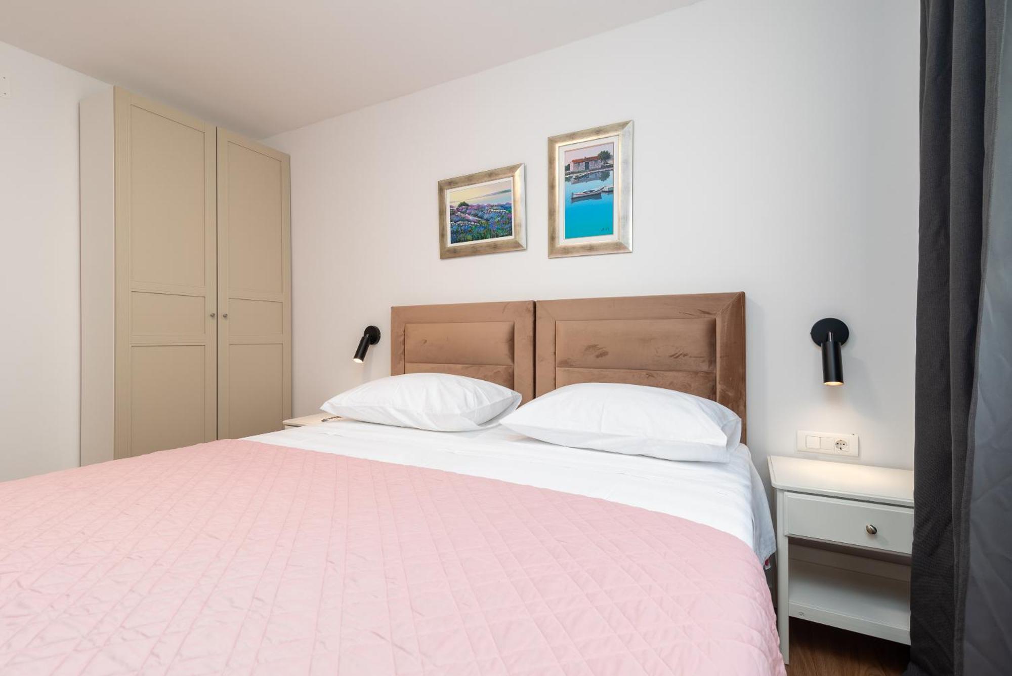 Maca Apartments & Suites Trogir Eksteriør billede