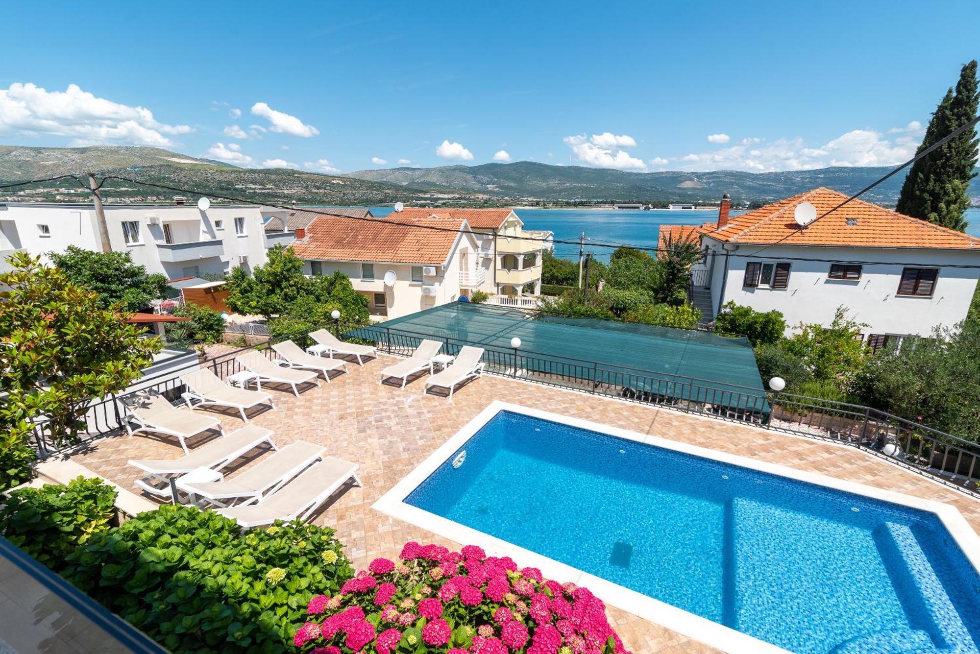 Maca Apartments & Suites Trogir Eksteriør billede
