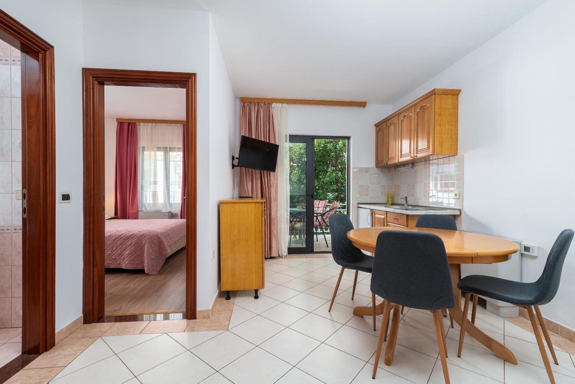 Maca Apartments & Suites Trogir Eksteriør billede