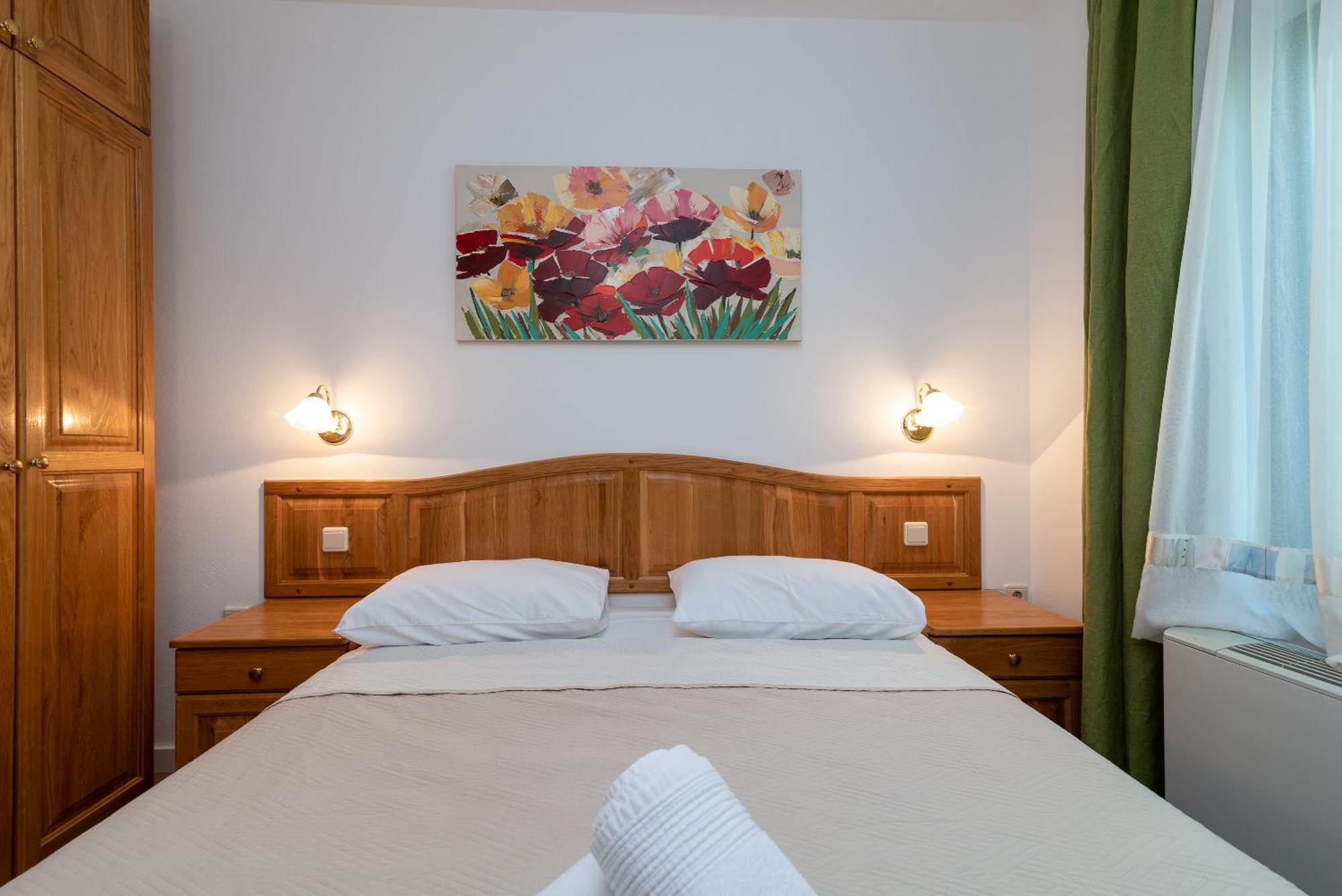 Maca Apartments & Suites Trogir Eksteriør billede
