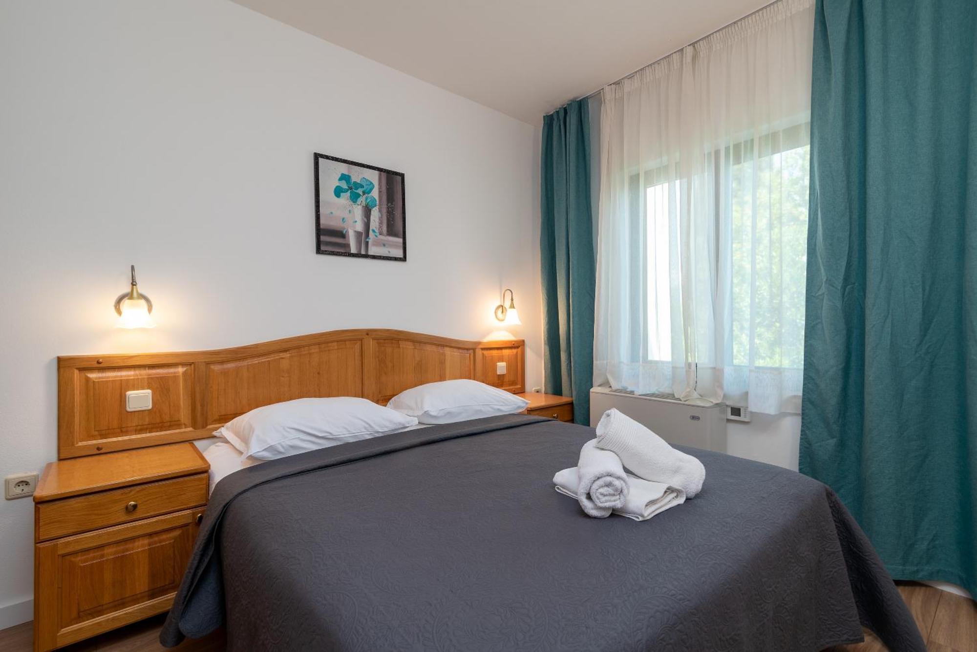 Maca Apartments & Suites Trogir Eksteriør billede