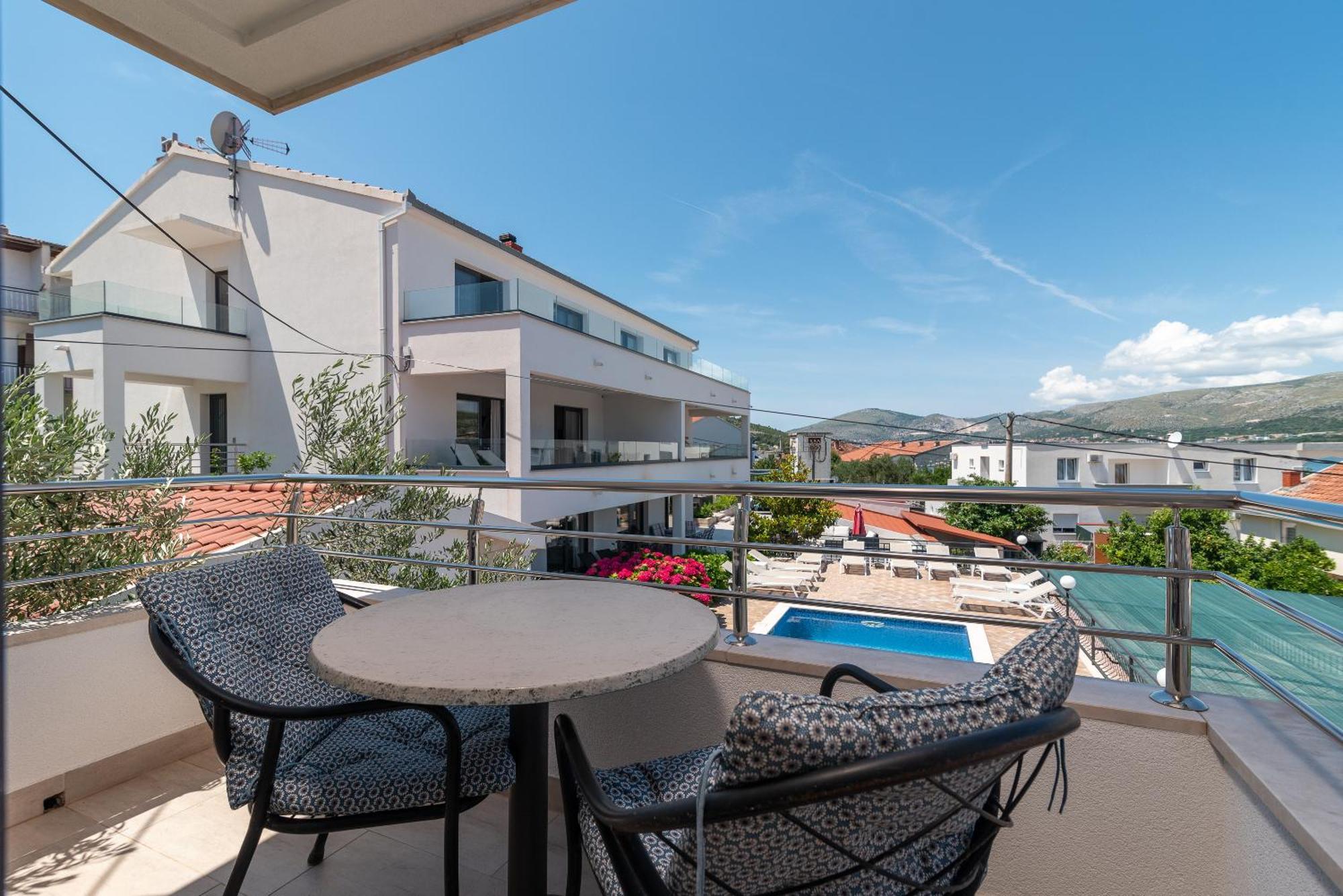 Maca Apartments & Suites Trogir Eksteriør billede