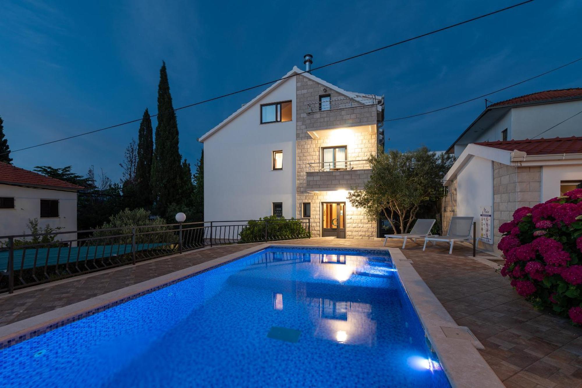 Maca Apartments & Suites Trogir Eksteriør billede