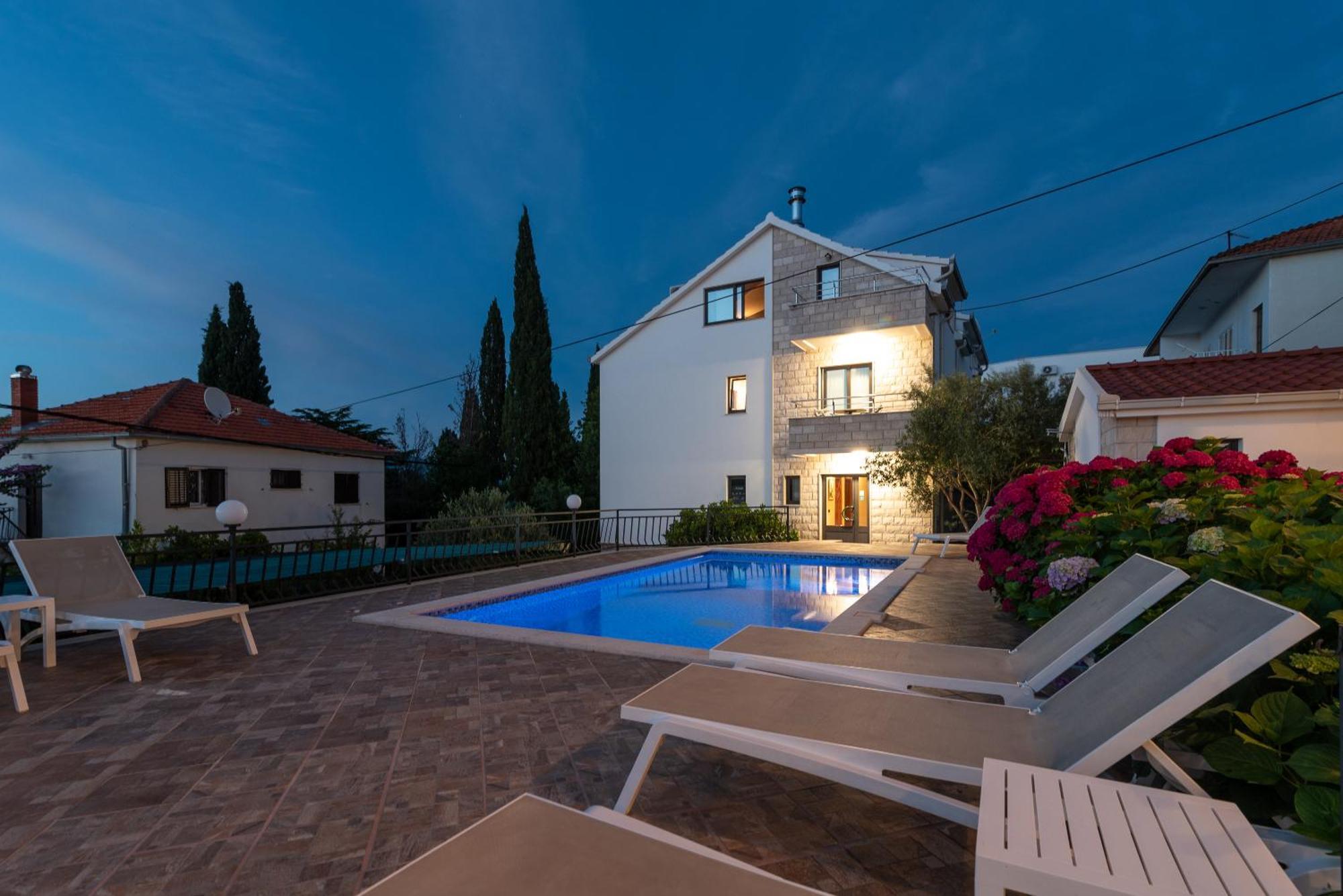 Maca Apartments & Suites Trogir Eksteriør billede